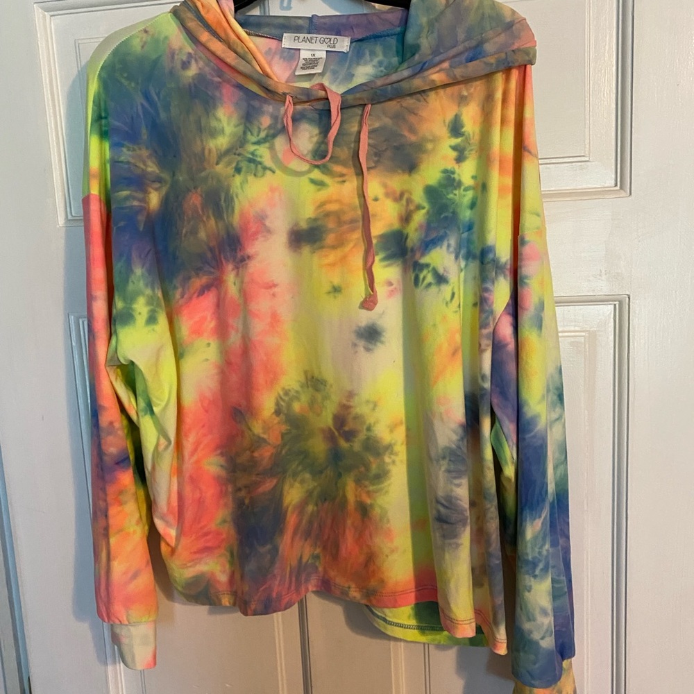 Thin t shirt material